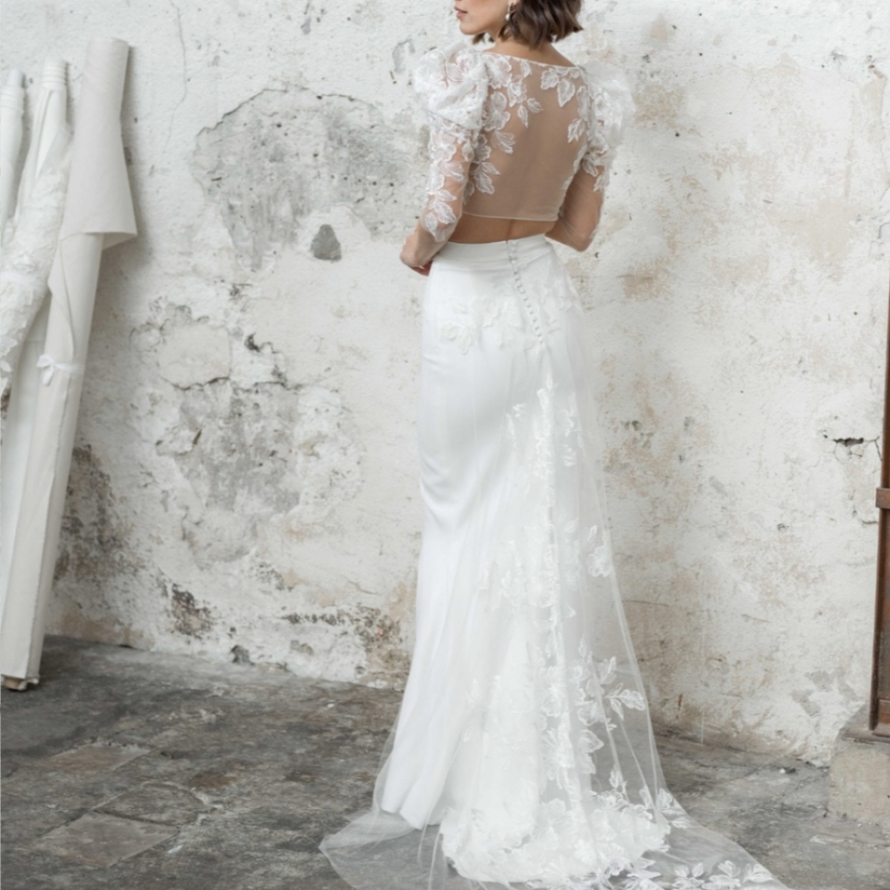 Rime Arodaky White Two-Piece Bridal Gown with Lace Puff Sleeves - Picture 3 of 11